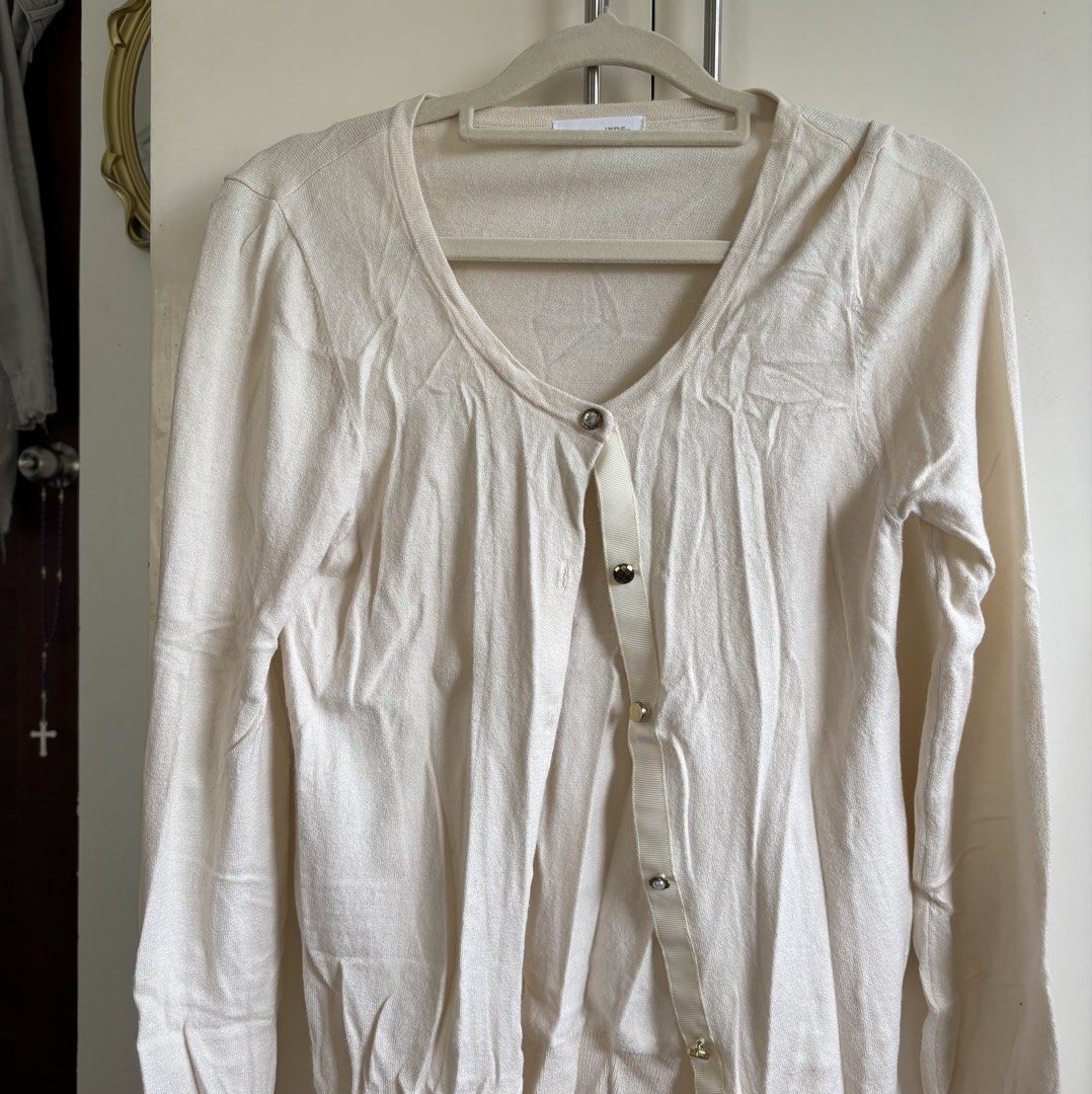 cream cardigan (Category: Coats, Jackets and Outerwear) located in Manila. Submitted by lavieelle (Listing ID 1469979781, Image 2). Description: - branded cardigan bought in states - best fit xs to small frames - complete buttons, no flaws - rfs: decluttering .