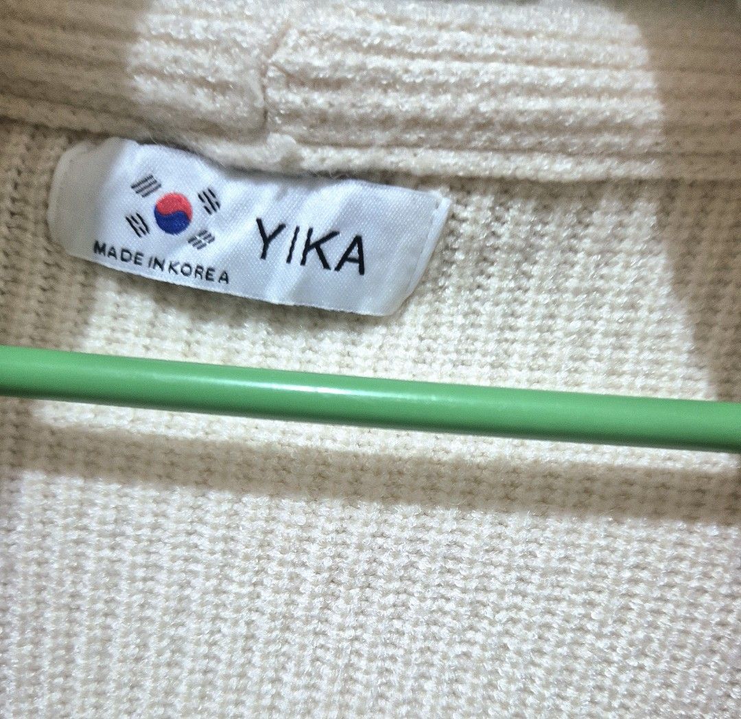 Cream Ribbed Knit Open Cardigan (Category: Coats, Jackets and Outerwear) located in San Mateo. Submitted by sellbypelle (Listing ID 1470019997, Image 3). Description: Pre loved 🌸 Brand: Yika Korea Actual Measurements W: 22 (44 bust) can stretch up to 46 L : 24 inch No Issue Location: Rizal 💰 Payment: GCash — pay first 📦 Shipping: + sf via J&T only 🗓️ Batch shipping: Once a week 💡 Actual color may vary slightly due to lighting and screen sett