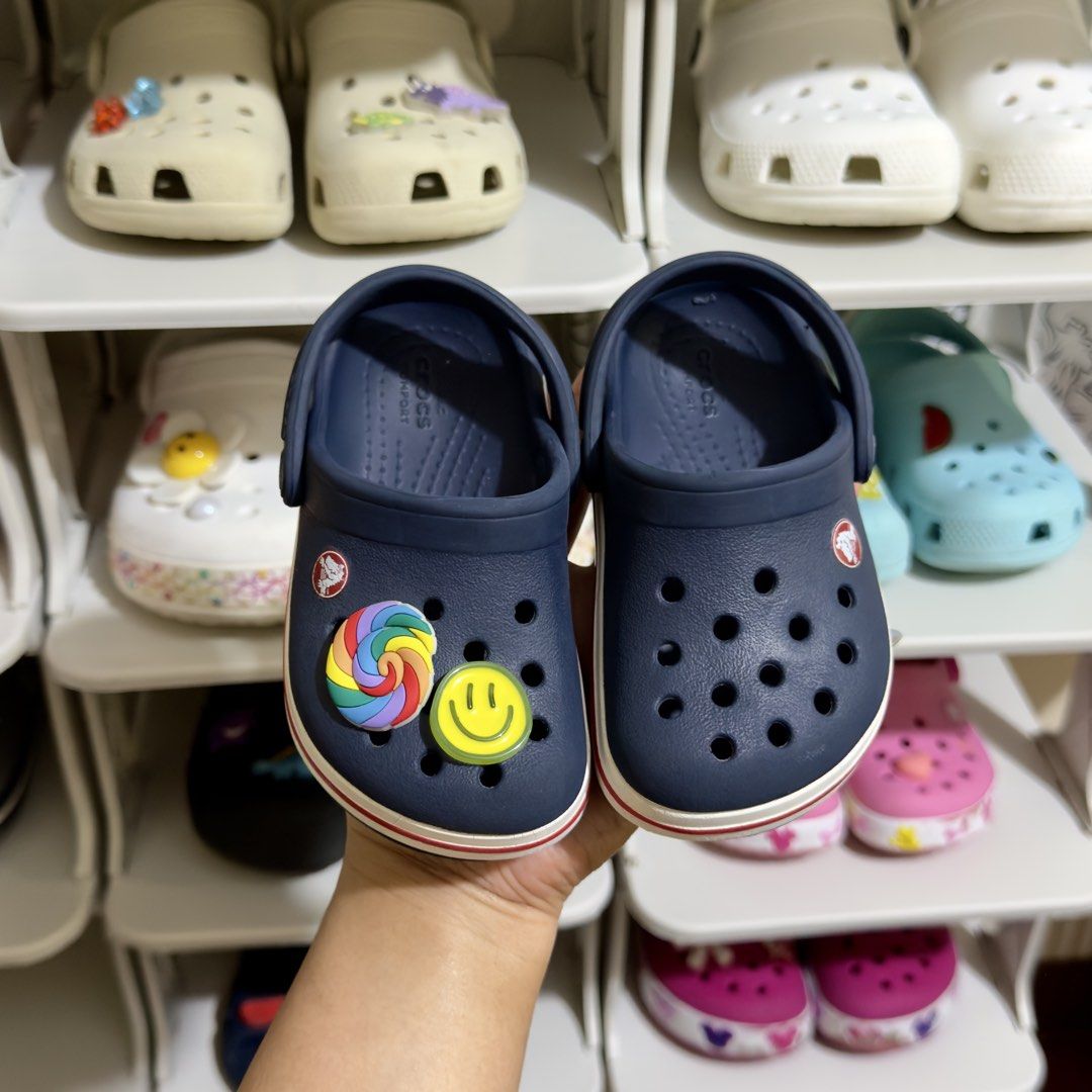 Crocs for Kids (Category: Babies & Kids Fashion) located in Baguio. Submitted by shopple.ph (Listing ID 1470128361, Image 1). Description: C R 🐊 C S for Kids 📏 Size: c6 (US) | 23 (EU) | 14 cm ✨ Condition: VGUC — please refer to posted photos 👀 What you see is what you get. 🫧 Pre-washed ☺️ 🛍️ Ukay source — please limit your expectations. 🚫 Payment first policy — No COD 💸 MOP: GCash / BPI / BDO / MariBank / Maya 📦 Courier: J&T Express only 