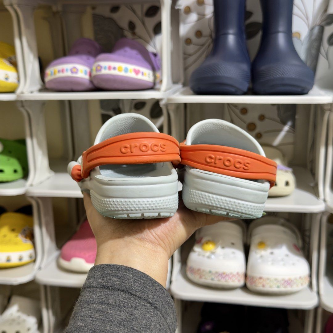 Crocs for Kids (c10) (Category: Babies & Kids Fashion) located in Baguio. Submitted by shopple.ph (Listing ID 1470124665, Image 3). Description: C R 🐊 C S for Kids 📏 Size: c10 (US) | 27 (EU) | 17.5 cm ✨ Condition: VGUC — please refer to posted photos 👀 What you see is what you get. 🫧 Pre-washed ☺️ 🛍️ Ukay source — please limit your expectations. 🚫 Payment first policy — No COD 💸 MOP: GCash / BPI / BDO / MariBank / Maya 📦 Courier: J&T Expr