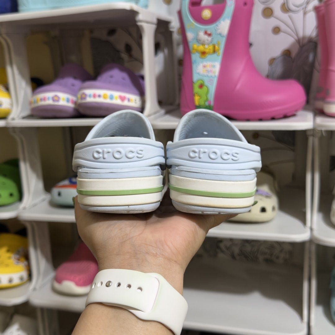 Crocs for Kids (c8) (Category: Babies & Kids Fashion) located in Baguio. Submitted by shopple.ph (Listing ID 1470120522, Image 3). Description: C R 🐊 C S for Kids 📏 Size: c8 (US) | 25 (EU) | 15.5 cm ✨ Condition: VGUC — please refer to posted photos 👀 What you see is what you get. 🫧 Pre-washed ☺️ 🛍️ Ukay source — please limit your expectations. 🚫 Payment first policy — No COD 💸 MOP: GCash / BPI / BDO / MariBank / Maya 📦 Courier: J&T Expres