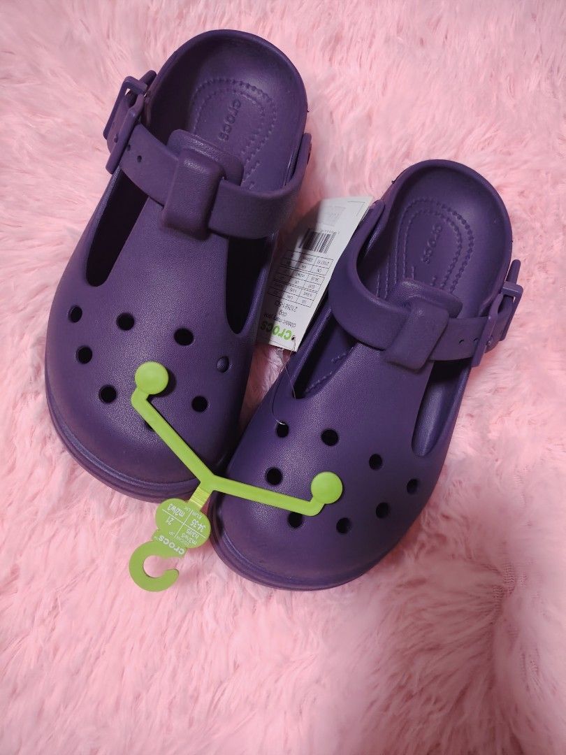 Crocs x MaryJane (Category: Shoe inserts) located in Mandaluyong City. Submitted by twovv (Listing ID 1470132799, Image 1). Description: Brand new Original With tag Below Srp. Original price : 3995.