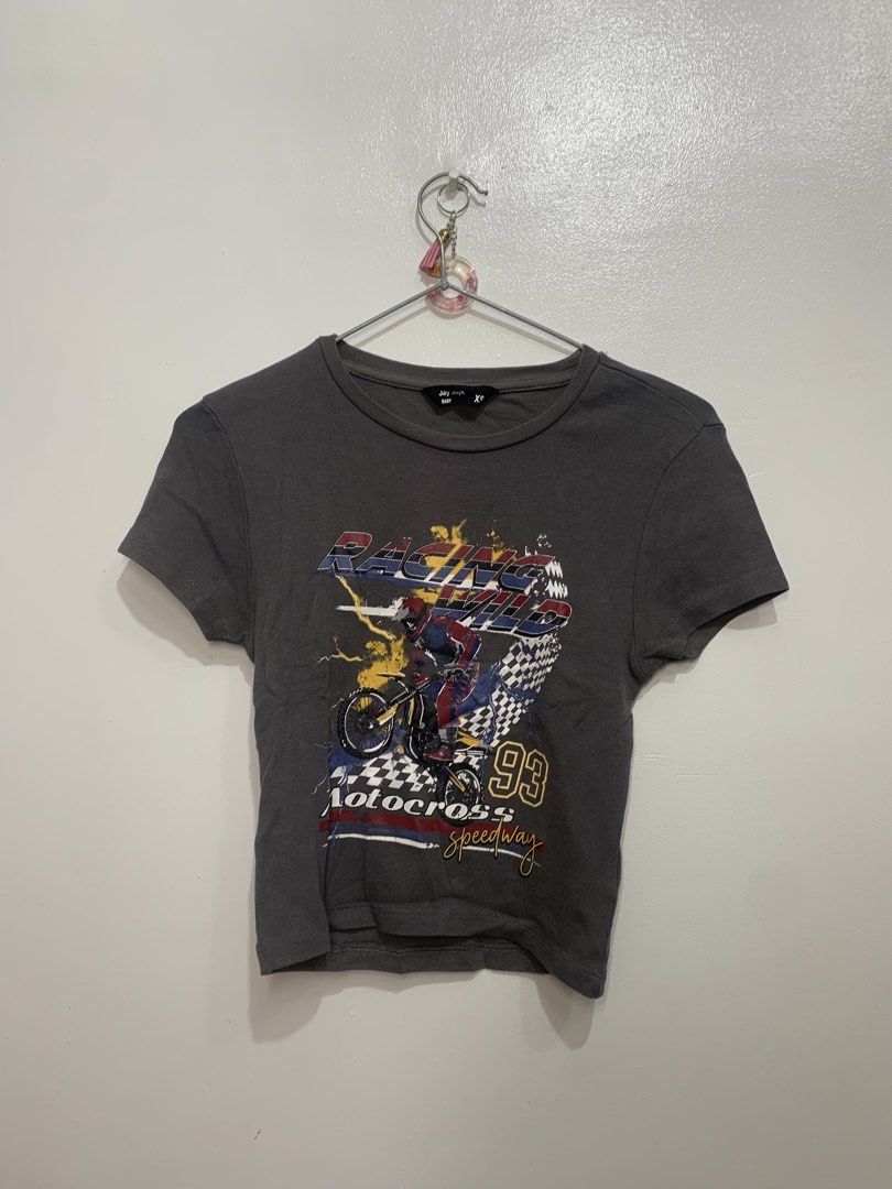 Crop Top for Womens (Category: Announcements) located in Manila. Submitted by nikwieue (Listing ID 1469995727, Image 1). Description: size xs to s.