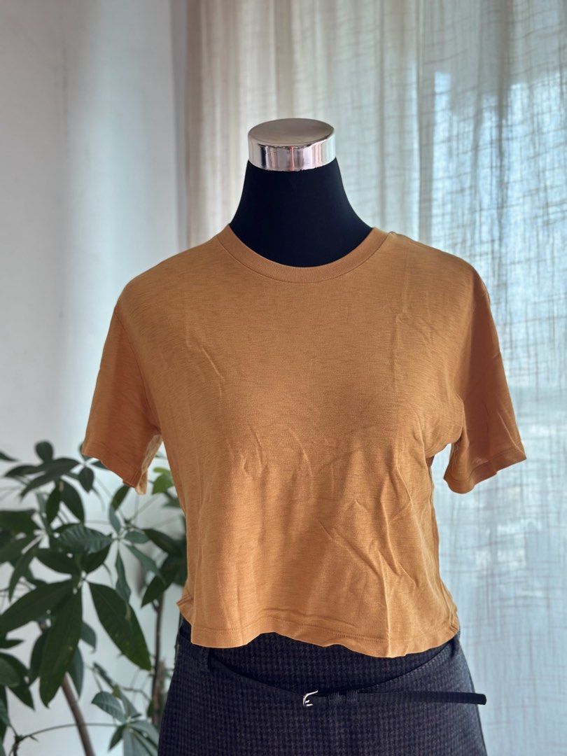 Cropped Shirts (Category: Shirts) located in Manila. Submitted by kwoooky (Listing ID 1469963341, Image 1). Description: Mustard (Uniqlo) Gray (Zara Overruns) Take all 2 for only 280 NO FLAWS.