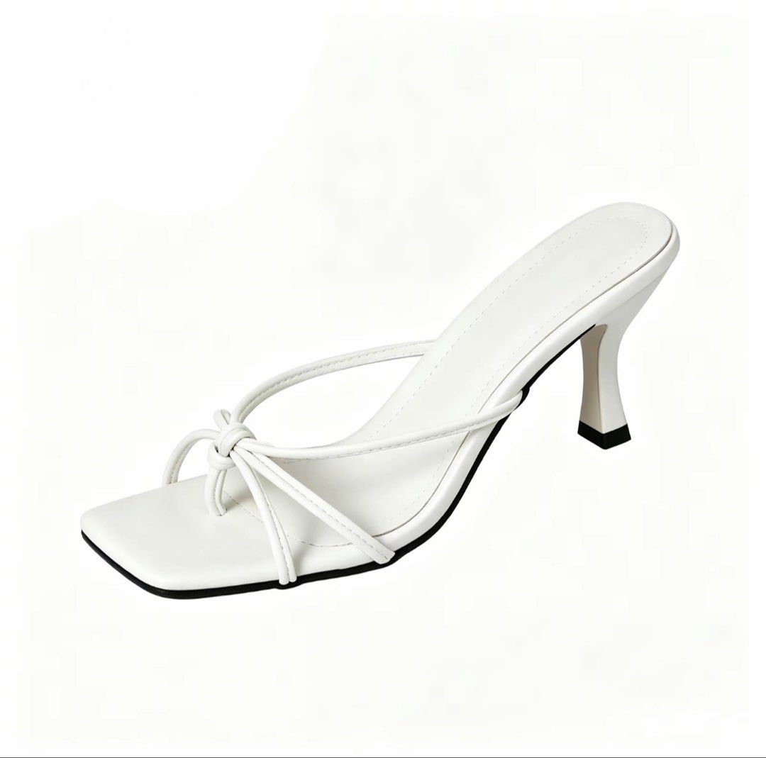Cross Strap Kitten Heels (Category: Heels) located in Pasig City. Submitted by serena.vw (Listing ID 1470123171, Image 2). Description: - used fee times only - 2 inch heels - stylish - needs cleaning.