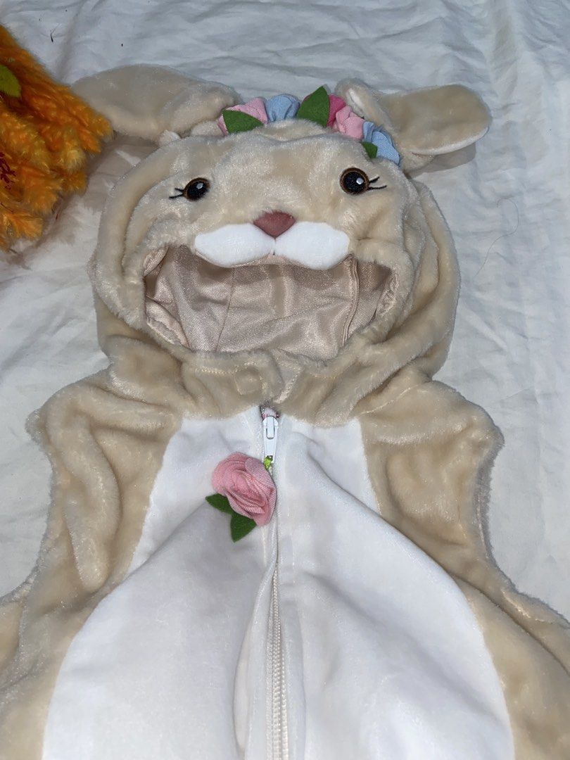 Cute Little Bunny Rabbit Costume (Category: Babies & Kids Fashion) located in Manila. Submitted by lilianpoe (Listing ID 1470051078, Image 2). Description: Cute Little Bunny Rabbit Costume 3 to 6m old.
