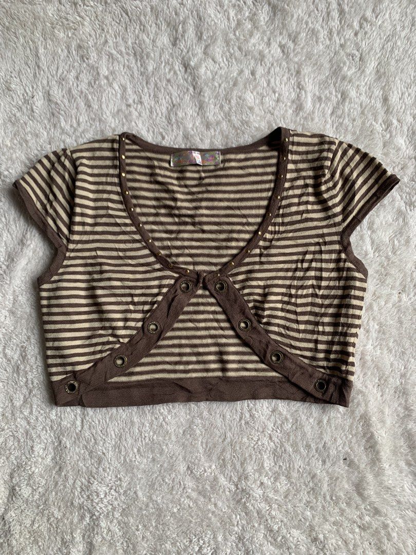 Cute Stripe choco Bolero top (Category: Others Tops) located in Davao. Submitted by calli_2219 (Listing ID 1470026018, Image 1). Description: In excellent condition Fit Small-Medium No flaws & issues .