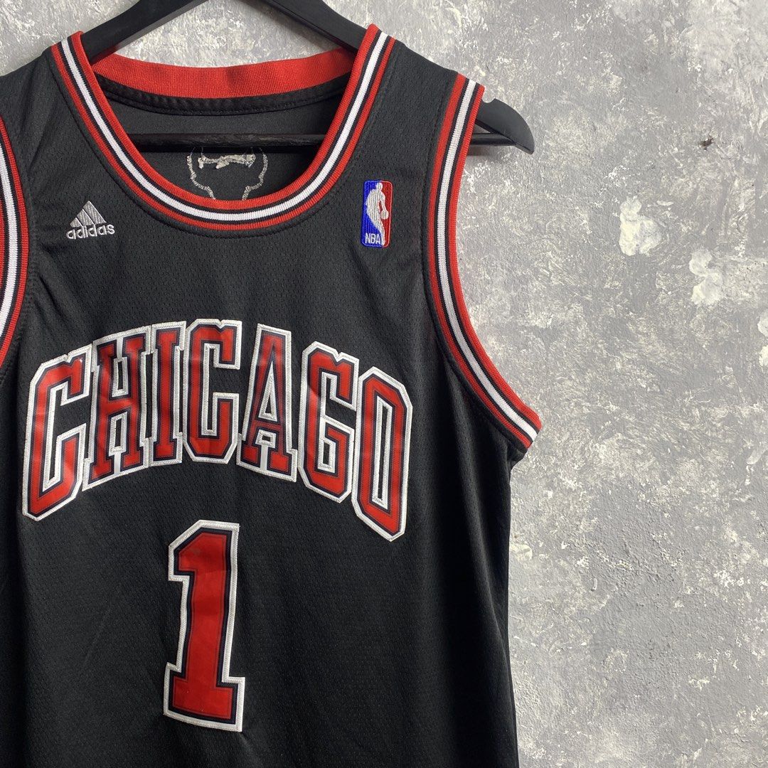 D Rose Chicago NBA Jersey (Category: Tshirts & Polo Shirts ) located in Pasig City. Submitted by lumangkamisa (Listing ID 1470024437, Image 3). Description: Off only Fits small-medium.