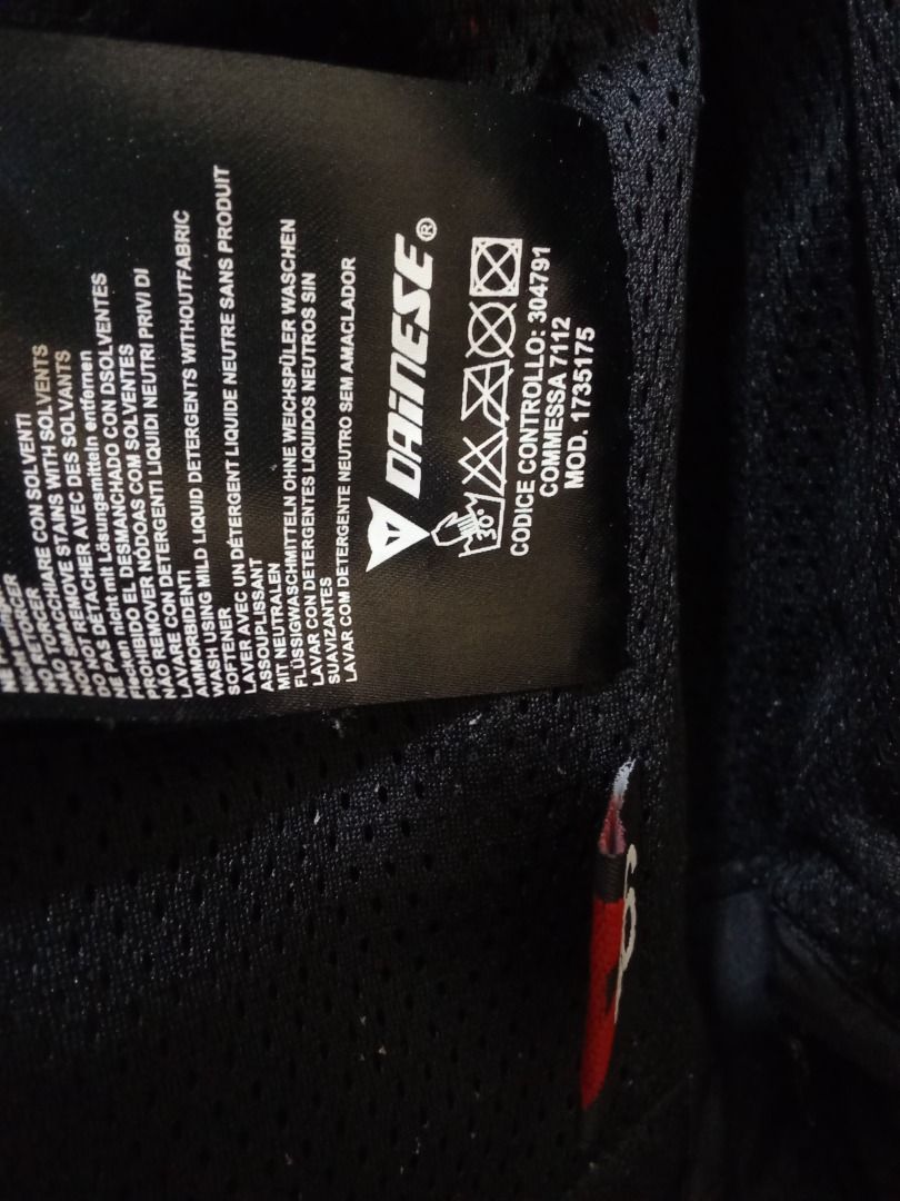 Dainese Riding Jacket (Category: Body Parts and Accessories) located in Pasig City. Submitted by kamote_lover0727 (Listing ID 1470116047, Image 3). Description: For Sale Original Dainese Riding Jacket Size 46 (Medium) Used but not abused .