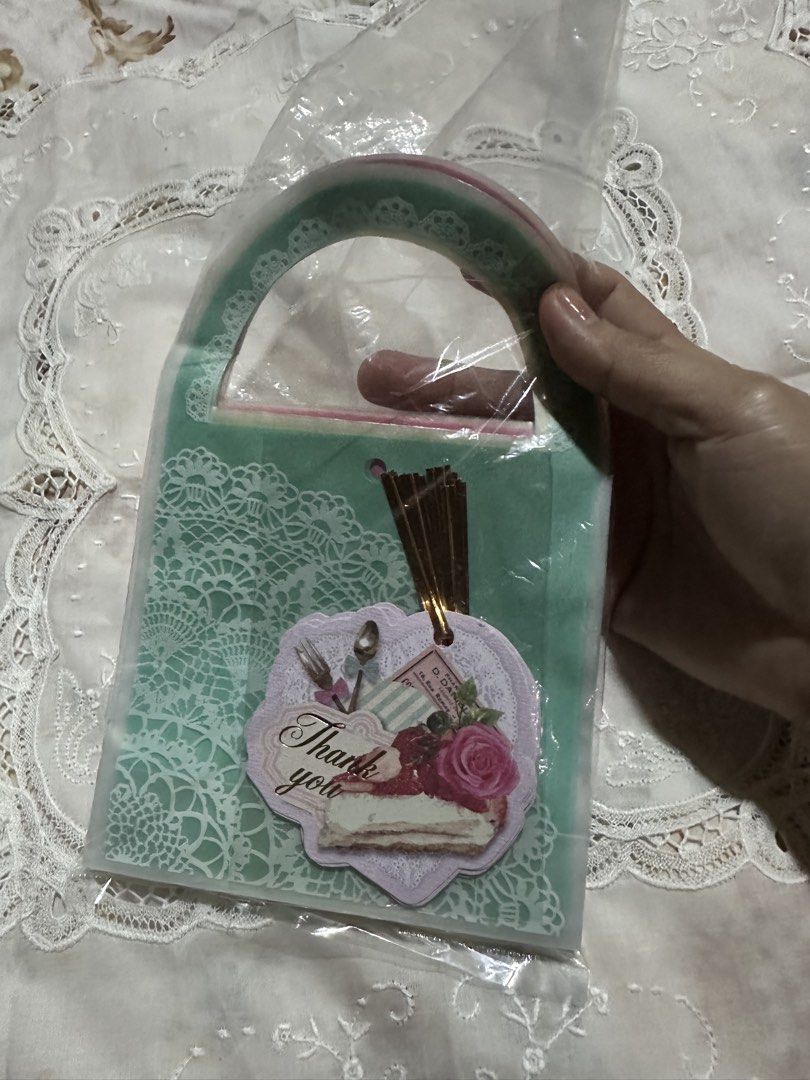 Daiso Lace Gift Bag with Tag (Category: Occasions & Party Supplies) located in Davao. Submitted by favoritepreloved (Listing ID 1470123353, Image 1). Description: .