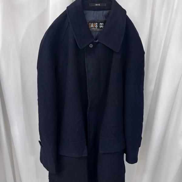 DAKS Coat (Category: Coats, Jackets and Outerwear) located in Singapore. Submitted by bunjangpartners (Listing ID 1470103498, Image 4). Description: DAKS Coat Size: Marked as M Condition: Clean with slight signs of use [Detailed Size] Shoulder + Arm: 75cm Total Length: 88cm Chest: 60cm Shipping fee 3,000 KRW (6,000 KRW for Jeju/Remote Mountainous Areas) --[Before You Buy]-- Sourced from Bunjang, Korea's leading recommerce platform through our pur