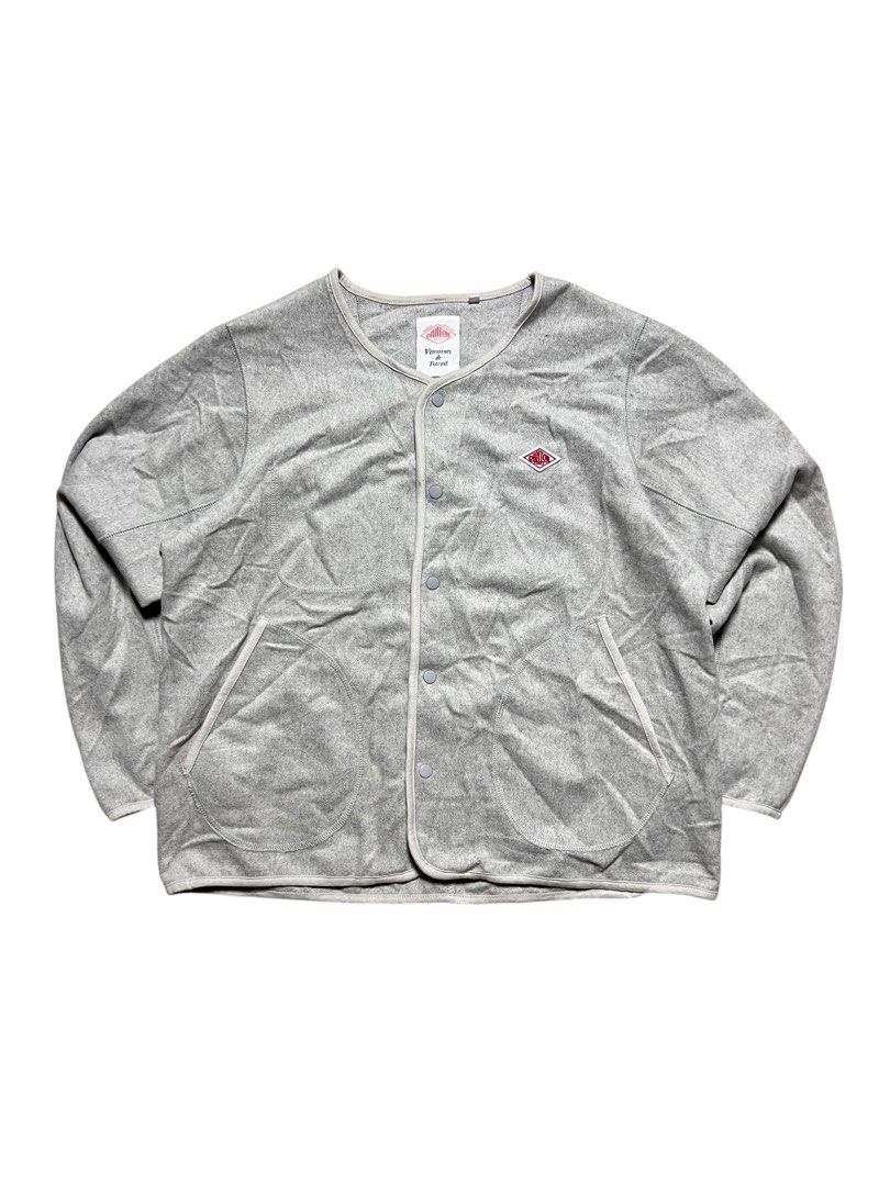 DANTON COLLAR LESS FLEECE GRAY JACKET (Category: Coats, Jackets and Outerwear) located in Las Pinas. Submitted by greedythrifterz (Listing ID 1470092287, Image 2). Description: DANTON COLLAR LESS FLEECE GRAY JACKET DIMES- WIDTH 21.5 BY LENGTH 25 ISSUE- NEED-WASH ONLY (check pics) NEGOTIABLE, FREE SHIP.