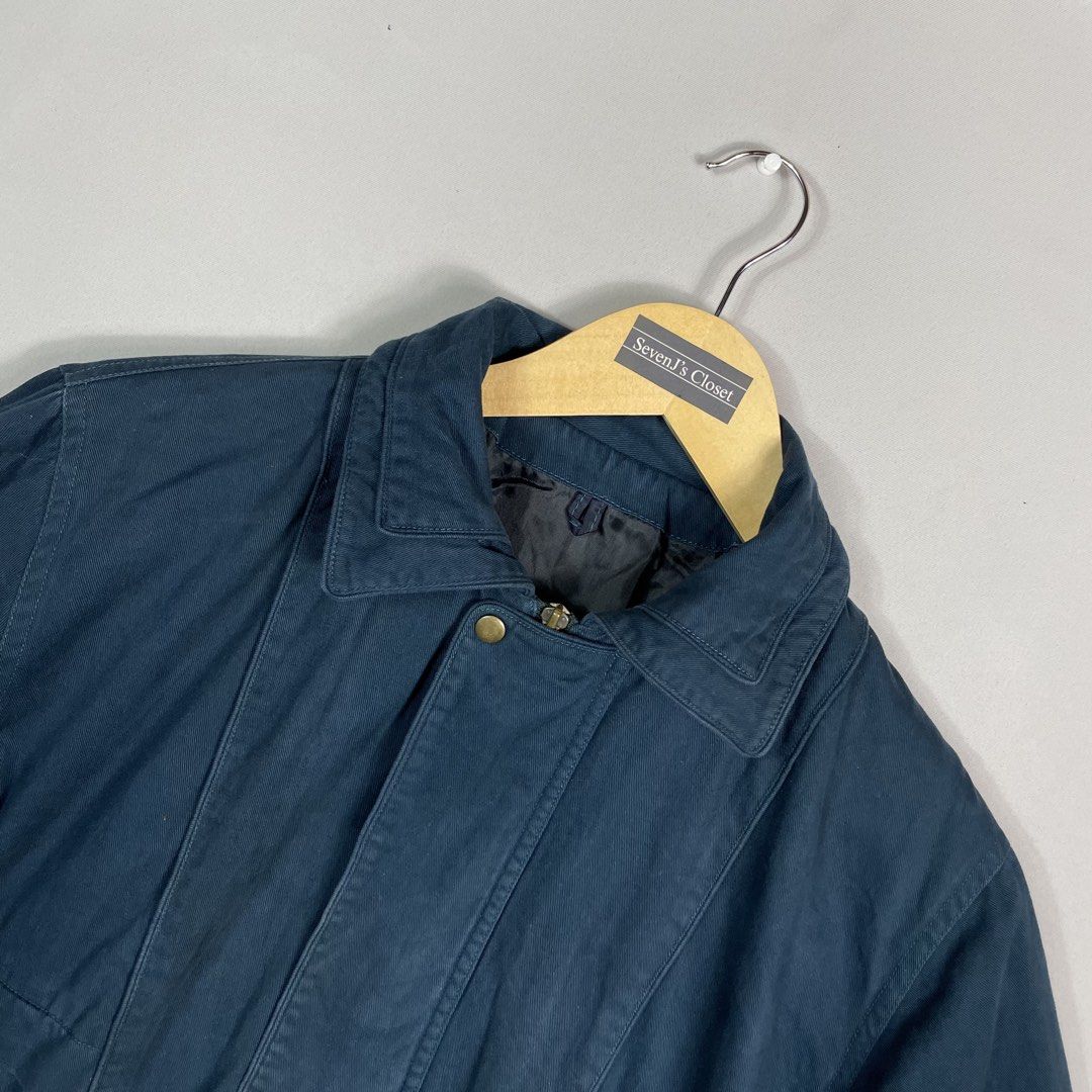 Dark Navy Casual Bomber / Windbreaker Jacket (Category: Coats, Jackets and Outerwear) located in Norzagaray. Submitted by sevenjscloset (Listing ID 1470011179, Image 2). Description: - Item: Dark Navy Casual Bomber / Windbreaker Jacket (Code: 33) - Color: Dark Navy - Size/Dimensions: Length: 22 inches | Width: 19 inches (Fits like Medium) - Condition: 8/10, No issues - Model Reference: Height: 5'2 | Weight: 50kg - Versatile and easy to style for 