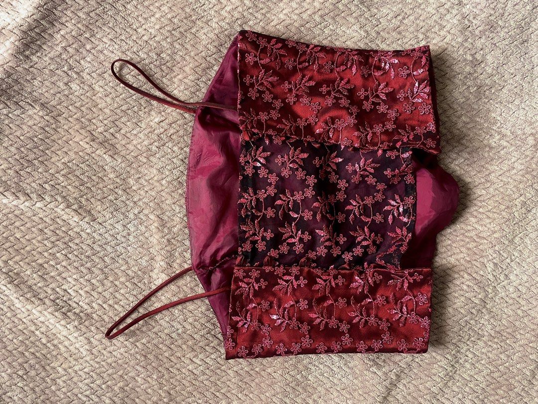 Dark Red Maroon Sequined Top Vintage (Category: Sleeveless) located in Calamba. Submitted by minikuijuri (Listing ID 1469974552, Image 2). Description: - medium-large - super pretty ng sequins !! - only issue is walang tie sa back. you just have to improvise!.