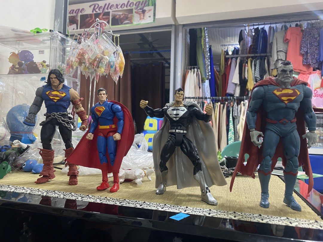 DC COLLECTIBLES (Category: Action & Battle Toys) located in Manila. Submitted by curlcyspreloved (Listing ID 1470023153, Image 3). Description: .