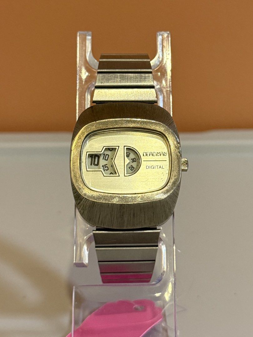 Deadman Digital Quartz Watch (Category: Men's Watches) located in Bacoor. Submitted by michiepeachy (Listing ID 1470132087, Image 1). Description: Movement: Quartz Strap: Replaced Issue: None Price: 2,500 Inclusion: Watch only ‼️Please be reminded that this is preloved (second-hand), so it may have minor signs of wear consistent with its age. Kindly review the photos before purchasing.‼️.