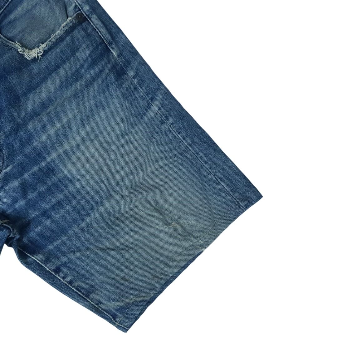 Denim jorts 1 (Category: Shorts) located in Cebu City. Submitted by dwightmendozasr (Listing ID 1470046421, Image 3). Description: Denim jorts 1 33 on tag W- 31.0 L - 19.0 Knee opening - 20.0 ~minor signs of usage which are normal for preloved items Php 250.00 + shipping fee CODE: PP1.