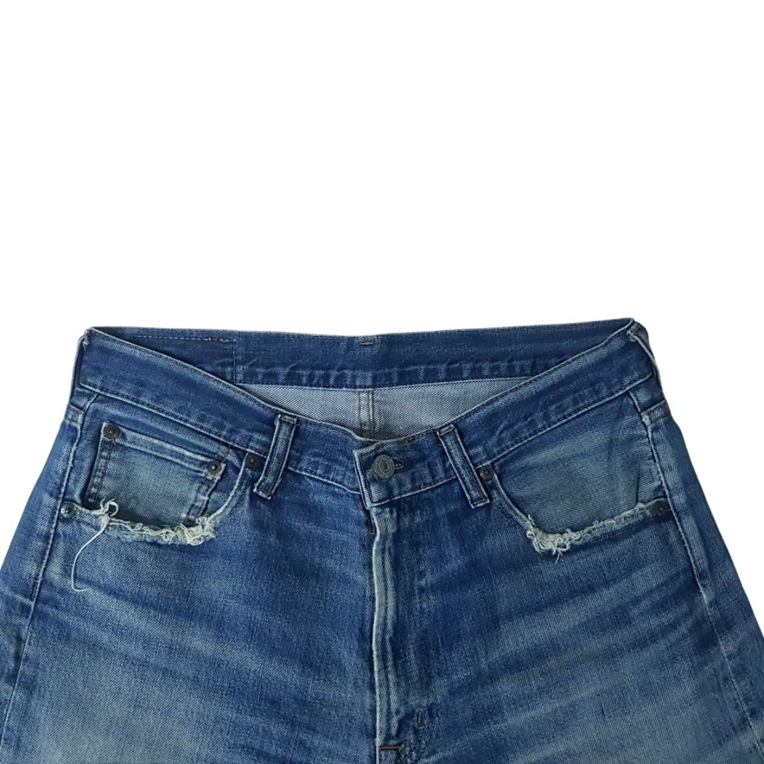 Denim jorts 1 (Category: Shorts) located in Cebu City. Submitted by dwightmendozasr (Listing ID 1470046421, Image 2). Description: Denim jorts 1 33 on tag W- 31.0 L - 19.0 Knee opening - 20.0 ~minor signs of usage which are normal for preloved items Php 250.00 + shipping fee CODE: PP1.