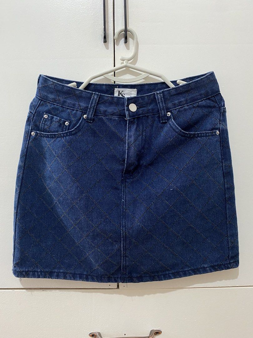 Denim Skirt (Category: Skirts) located in Naga. Submitted by she_clutter (Listing ID 1469997528, Image 1). Description: ✨Brandnew✨ *Color may vary due to lighting* *Actual pics posted* Personally bought in Taiwan Waist: 27-28 inches Length: 16 inches.