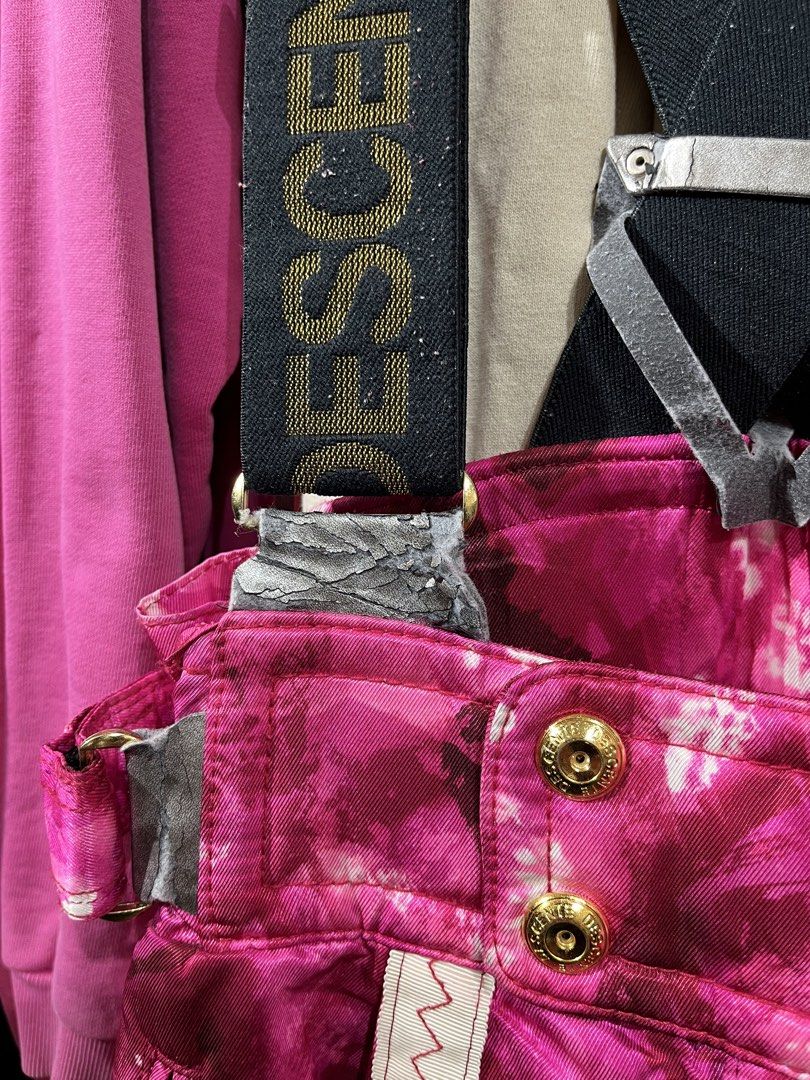 Descente Jumper (Category: Sets & Coordinates) located in Lucban. Submitted by rep.rznt (Listing ID 1469971882, Image 3). Description: (Pants) Dimes: 28 -30 width, 41 length.