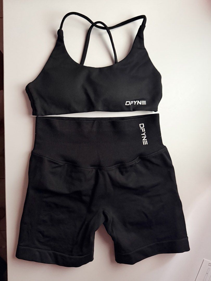 DFYNE Dynamic Twist Back & Impact Shorts in Midnight (Category: Activewear) located in Paranaque City. Submitted by moonlightgiraffe (Listing ID 1469949691, Image 1). Description: - Brand: DFYNE - Size: Extra Small (XS) - Condition: brandnew - Was able to keep dfyne pouch - Sucat / BGC.