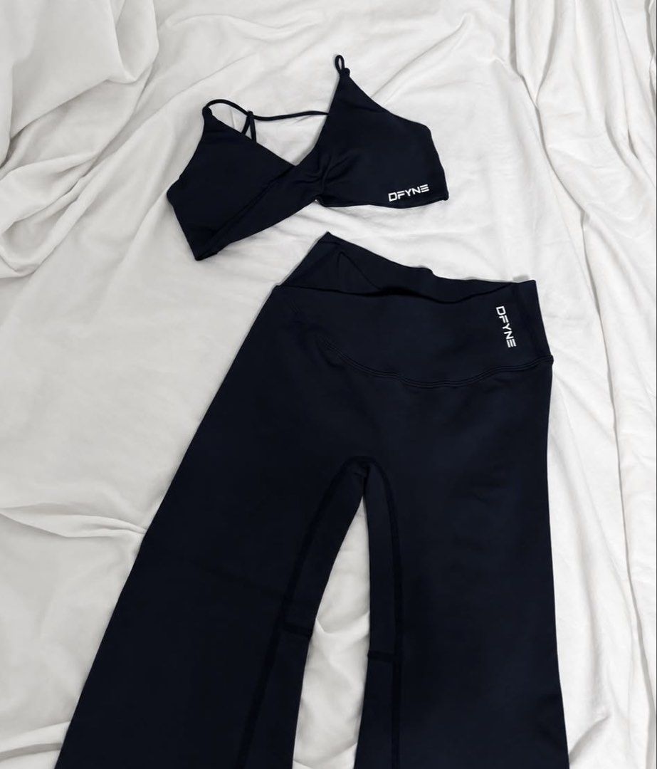 DFYNE Midnight Black Vision Twist Set (Category: Activewear) located in Manila. Submitted by glossywife (Listing ID 1470128987, Image 1). Description: Both size small Tried on only but never worn out Still comes with the pouch Mop: bank transfer Mod: grabexpress / lalamove / j&t.