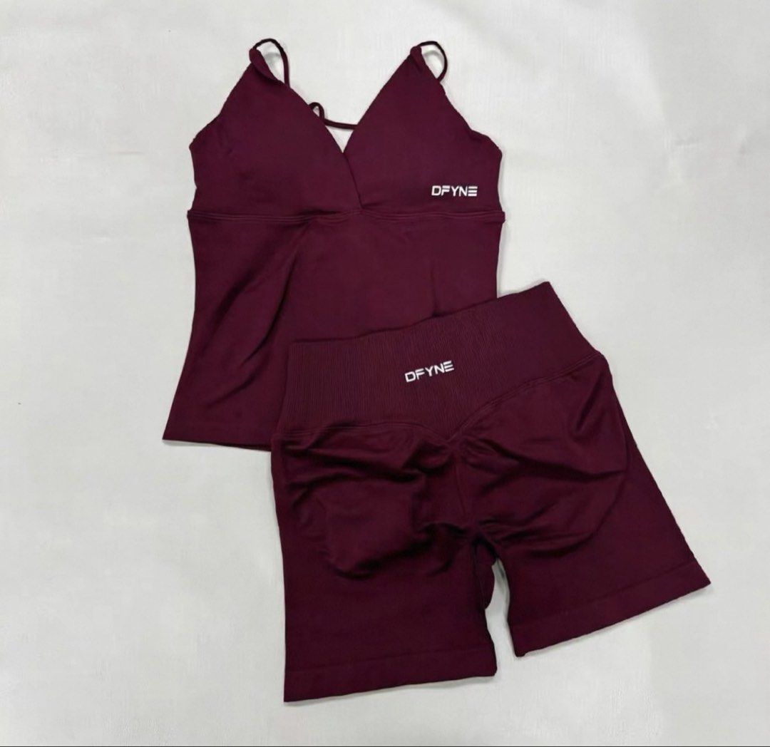 Dfyne Winterberry Vision Set (Category: Activewear) located in Manila. Submitted by glossywife (Listing ID 1470130250, Image 1). Description: Both size small Tried on only but never worn out Still comes with the pouch Mop: bank transfer Mod: grabexpress / lalamove / j&t.
