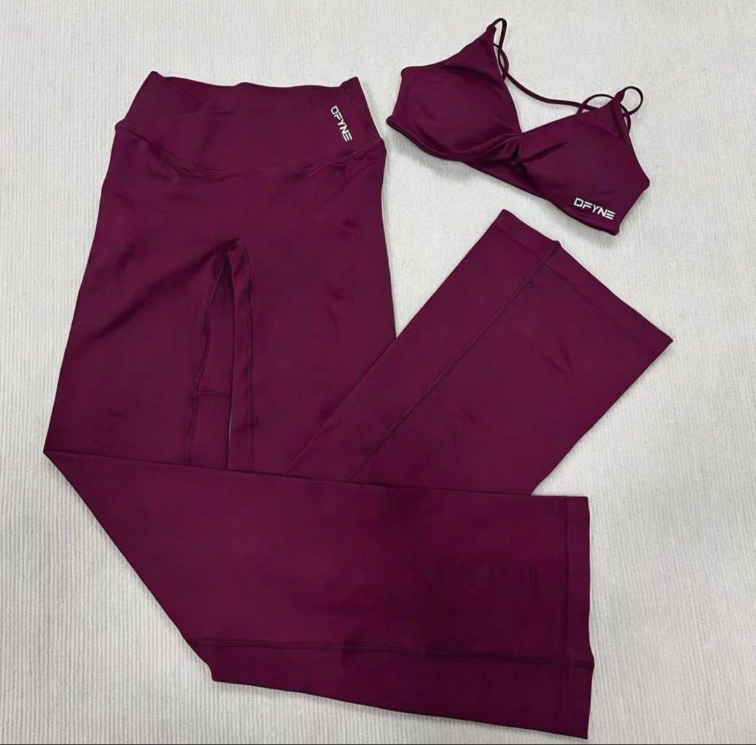 DFYNE Winterberry Vision Twist Set (Category: Activewear) located in Manila. Submitted by glossywife (Listing ID 1470126090, Image 1). Description: Tried on only but never worn out Both size small Still comes w the pouch Mop: bank transfer Mod: j&t / grabexpress / lalamove.