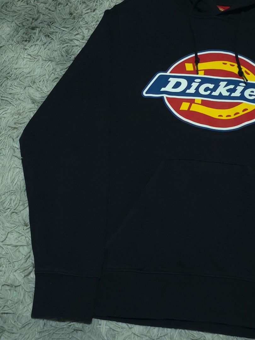 Dickies Black Hoodie (Category: Hoodies) located in Abulug. Submitted by humanwhosellthings (Listing ID 1470112805, Image 3). Description: Size XL on tag fit to Large 21W x 27L Excellent Condition No issue.