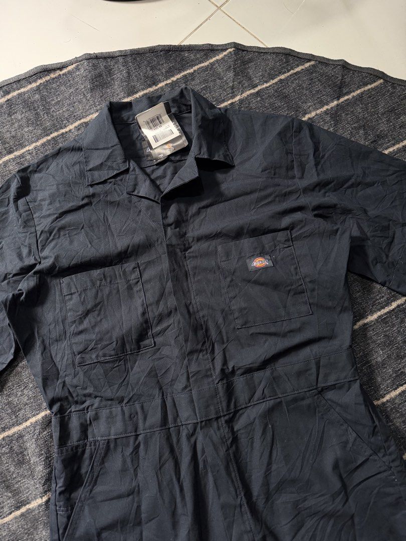 Dickies coverall short sleeve with hangtag (Category: Coats, Jackets and Outerwear) located in Batangas. Submitted by robertlopezigaya (Listing ID 1469982769, Image 3). Description: Dickies coverall short sleeve with hangtags Size M No issue Excellent.