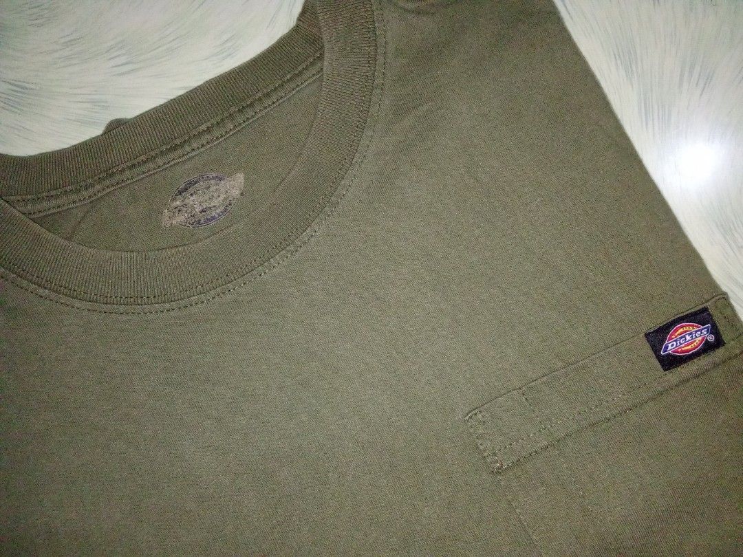 Dickies Pocket tee (Category: Tshirts & Polo Shirts ) located in Manila. Submitted by oddhorse_38124c (Listing ID 1470080292, Image 2). Description: as new condition no issue 10 color rate dimes 22x29.