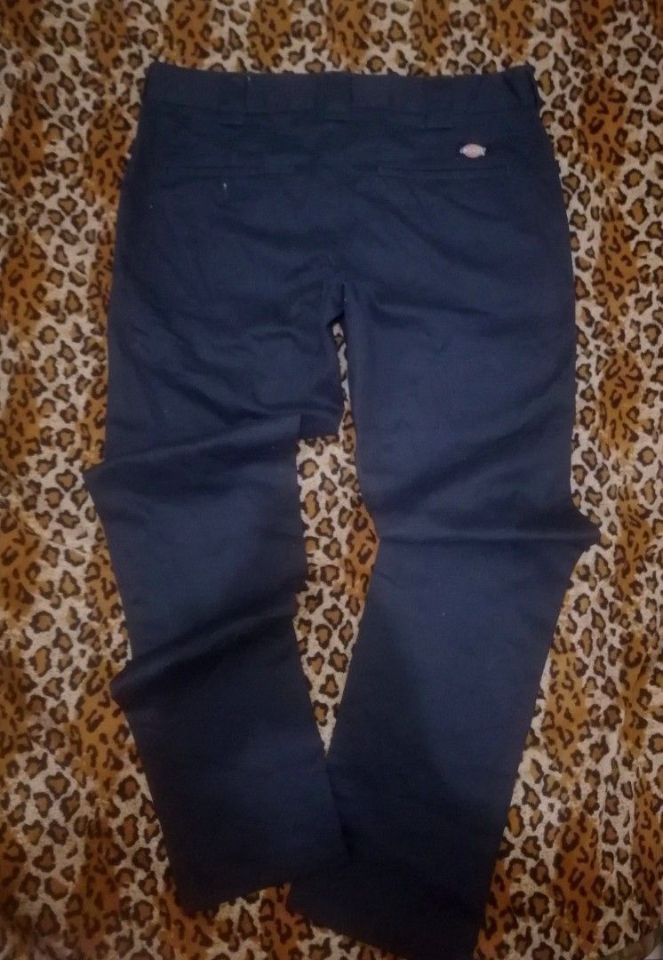 Dickies Slim Fit Work Pants Navy (Category: Trousers) located in Cebu City. Submitted by roadthrift (Listing ID 1470135402, Image 2). Description: - Brand: Dickies - Style: Slim fit work trousers - Color: Dark navy blue - Details: Classic logo patch on back pocket, branded inner waistband lining - Material: Durable and made for everyday wear - Condition: Clean and ready to go.