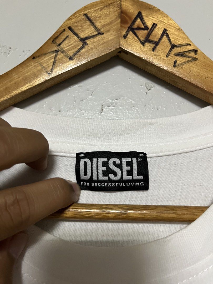 Diesel T-Just-L3 T-Shirt (Category: Tshirts & Polo Shirts ) located in Kabankalan. Submitted by zeich_thrift (Listing ID 1470092449, Image 2). Description: Diesel T-Just-L3 T-Shirt 21x28 Brand new condition No issue.