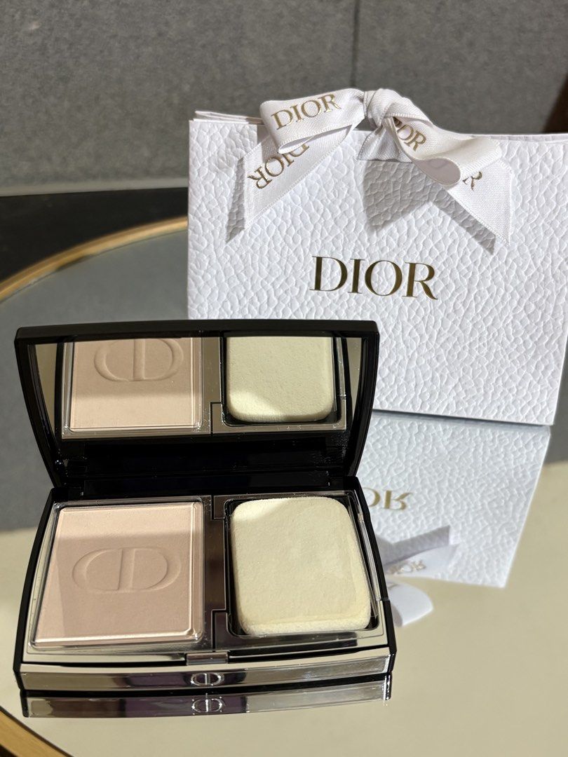 Dior Forever Natural Velvet Pressed Compact Powder 2N (Category: Makeup) located in Pasay City. Submitted by keynbloom (Listing ID 1470026992, Image 1). Description: - brandnew unboxed - FREE DIOR PAPER BAG🩷 - shade: 2N - money back if proven fake!!!! SRP: ₱6k+ .