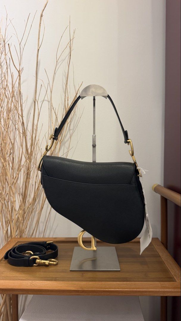 Dior Medium Saddle Bag with Strap (Category: Luxury Bags & Wallets) located in Manila. Submitted by rangel2017 (Listing ID 1470052440, Image 3). Description: Authentic Dior Medium Saddle Bag with Strap Complete Set with Receipt with legitgrails Auth Excellent Condition /Likenew Pag panget pde ibalik Onhand & Ready to Ship ✈️ Nuvali Sta Rosa Laguna.