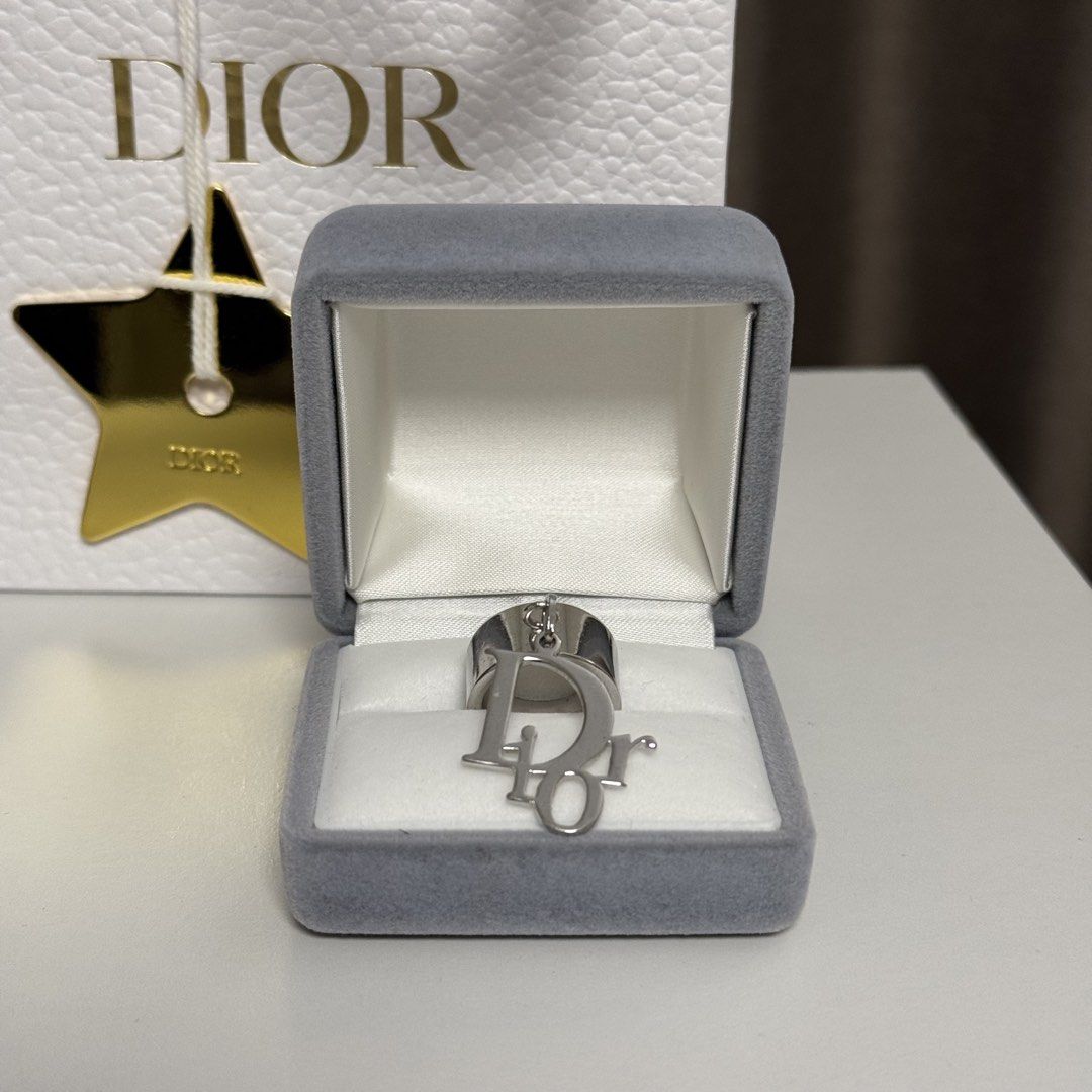 Dior ring (Category: Luxury Accessories) located in Quezon City. Submitted by hintstreet (Listing ID 1470095860, Image 3). Description: Dior ring accessory With paperbag Size 5 Pinky finger.