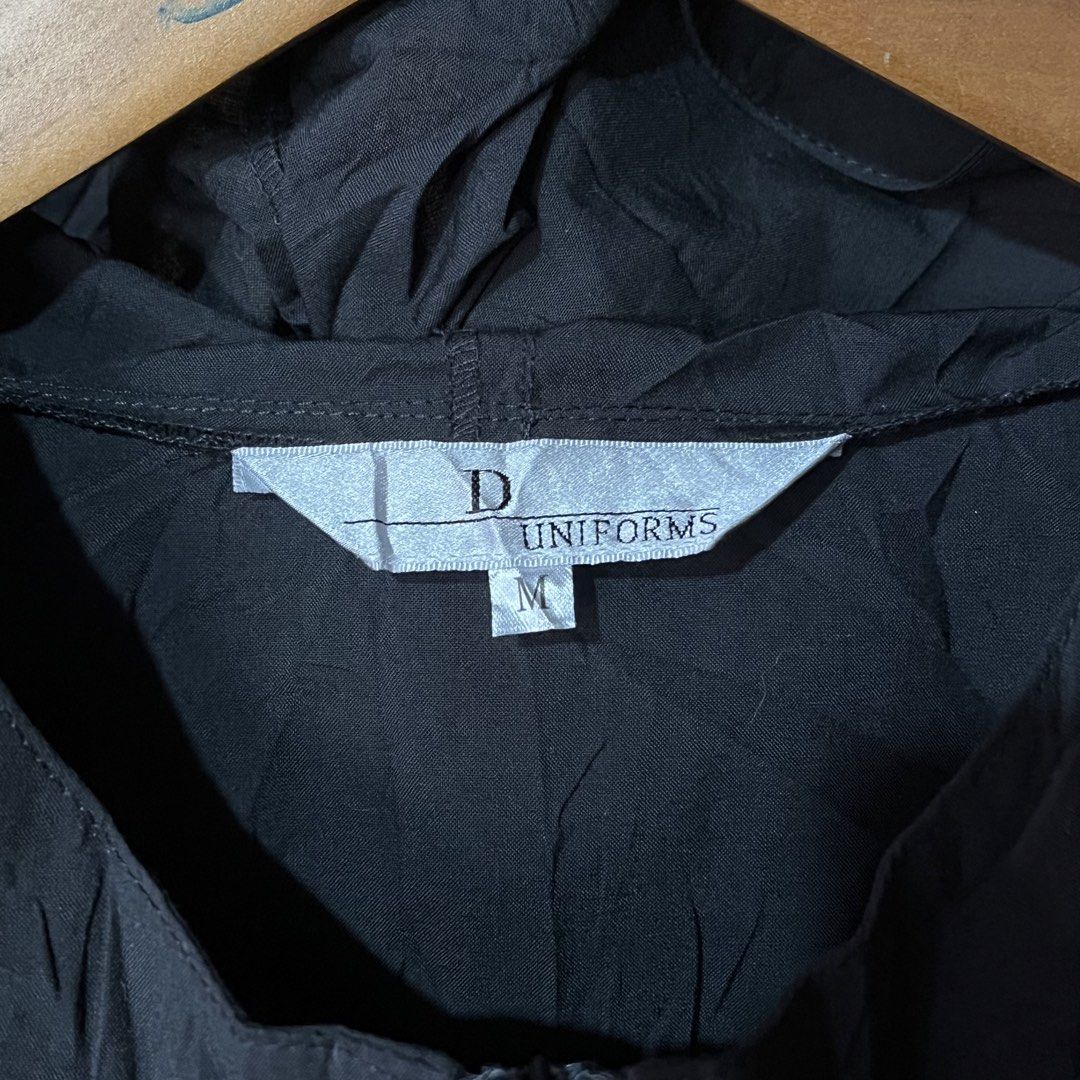 DIOR UNIFORM ANORAK VEST (Category: Activewear) located in Sipalay. Submitted by trustmeyoullbefine (Listing ID 1469997398, Image 3). Description: Size medium 23W 26L Excellent as new Authentic No flaws Need wash only fresh from bale.