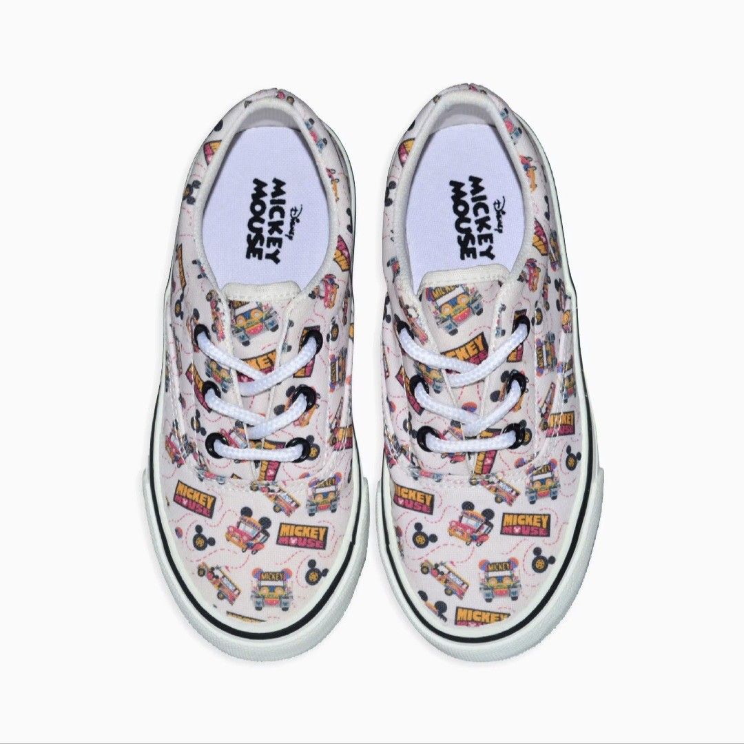 Disney Mickey Mouse Shoes (Category: Babies & Kids Fashion) located in Cavite. Submitted by sofabinpink (Listing ID 1470044293, Image 3). Description: EU27/US10.