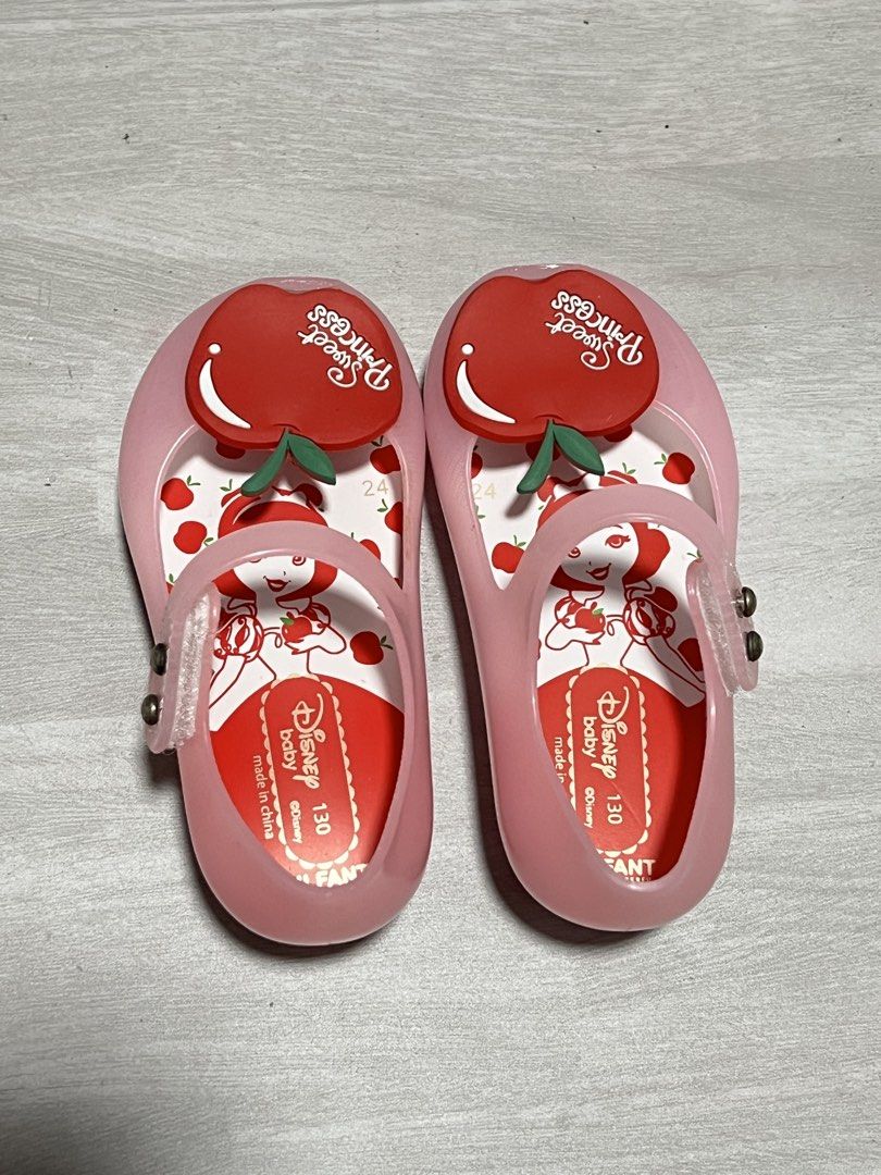 Disney shoes (Category: Babies & Kids Fashion) located in Caloocan City. Submitted by verygoodmama (Listing ID 1470121463, Image 2). Description: Disney Baby LilFant — Brand New / Never Used Never been used po. Naka-stock lang for quite some time, so may slight discoloration/browning due to storage on some parts. Already indicated and circled in the photos for transparency. Please check the photos for the actual condition and size/measurements. S