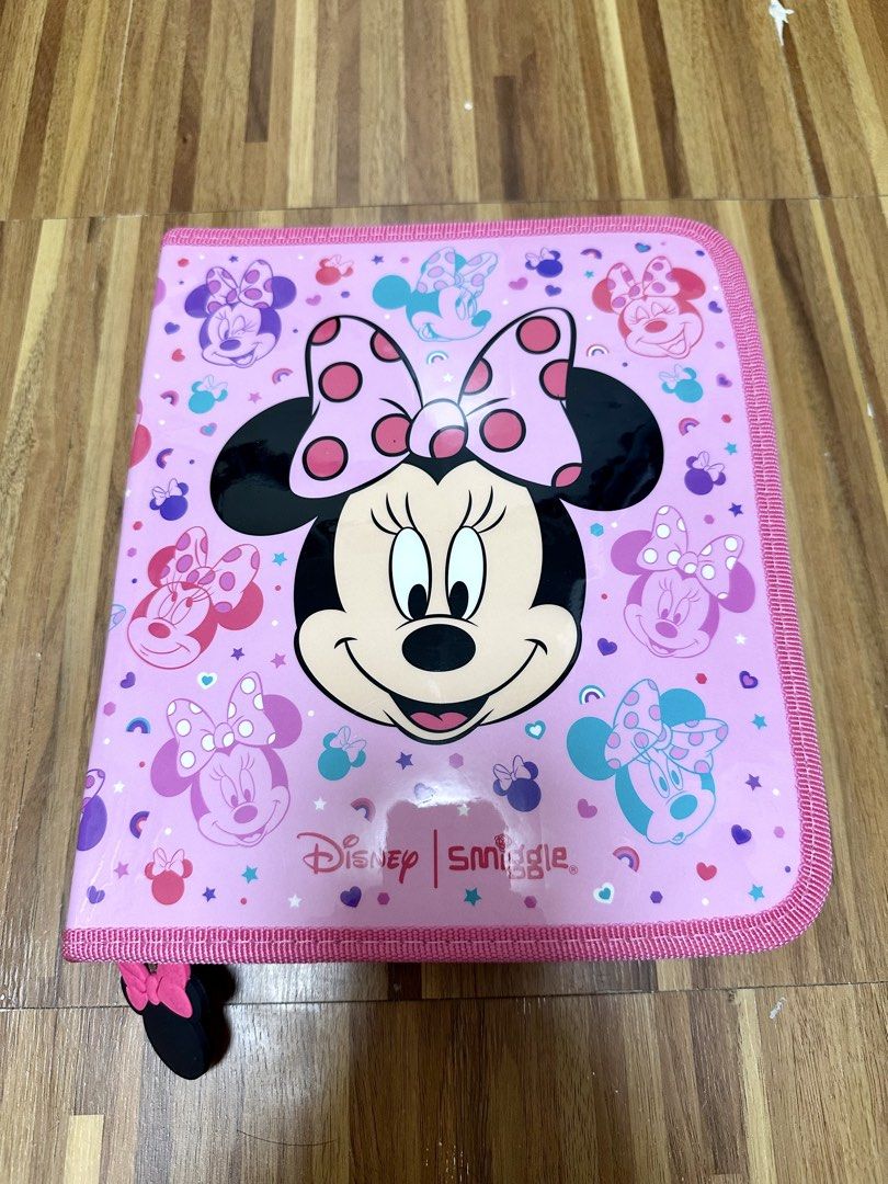 Disney Smiggle Minnie Mouse Stationery Zip Case (Category: Stationery & School Supplies) located in Manila. Submitted by teamrnf (Listing ID 1470089239, Image 3). Description: Bundle Smiggle backpack and stationery set Junior Backpack Brand New Gifted and stored With cracks on Minnie Mouse’s outside and hoodie ears due to storage Retail Price is 69.95 Singapore Dollar Zip It Stationery Set Brand New Gifted and stored All markers working 🏷️ ₱1500