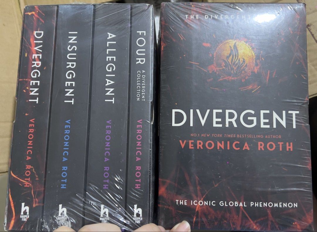 Divergent Book Set (Sealed) (Category: Storybooks) located in Pasig City. Submitted by amaribloomco_ (Listing ID 1470110171, Image 1). Description: .