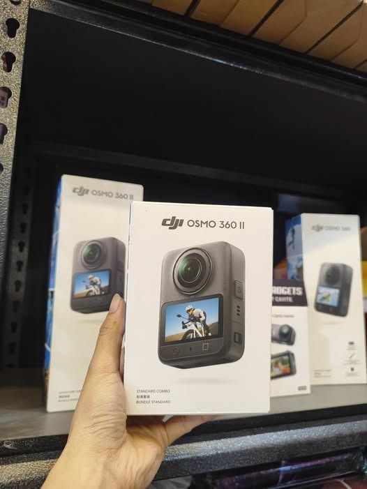 DJI OSMO 360 II STANDARD COMBO (Category: Cameras) located in Makati City. Submitted by eckang12 (Listing ID 1469977930, Image 1). Description: Perfect for: ✔ Motorcycle rides ✔ Motovlogging ✔ Travel videos ✔ Content creation ✔ Action shots.