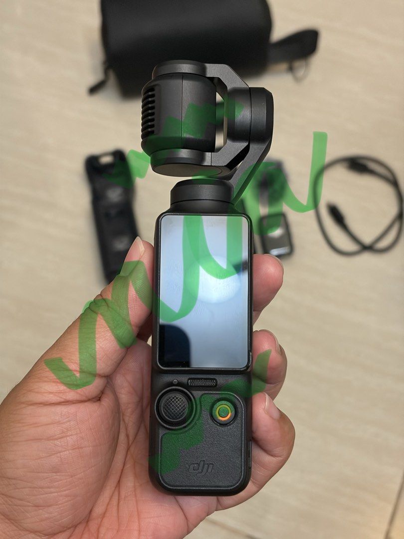 DJI Osmo Pocket 3 Creator Combo (Category: Video Cameras) located in Caloocan City. Submitted by shop.nia (Listing ID 1470007687, Image 2). Description: Bought last April 2026 only - with light scratches in gimbal only - complete inclusions with receipt - still with warranty - mic never been used .