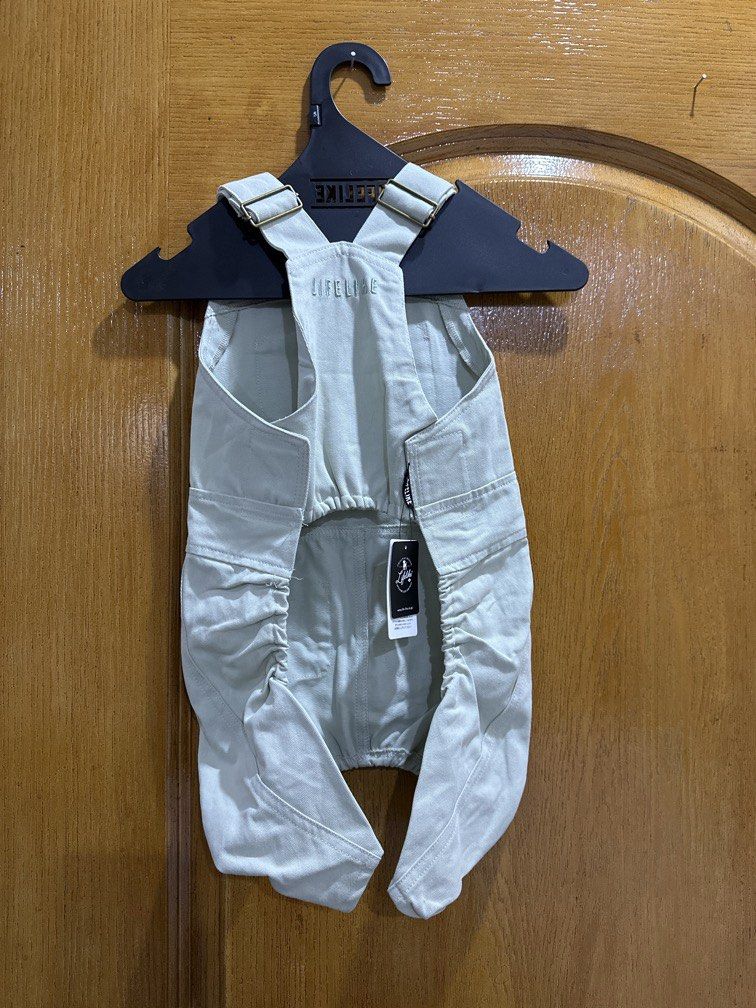 Dog Overall (size 5) (Category: Homes & Other Pet Accessories) located in Manila. Submitted by krystalchewey_ (Listing ID 1470039467, Image 2). Description: LIFELIKE Twill Overall for dog Bnew Actual Photo Posted The bottom hem is elasticated to comfortably fit around a dog’s hindquarters while keeping the outfit 599php.