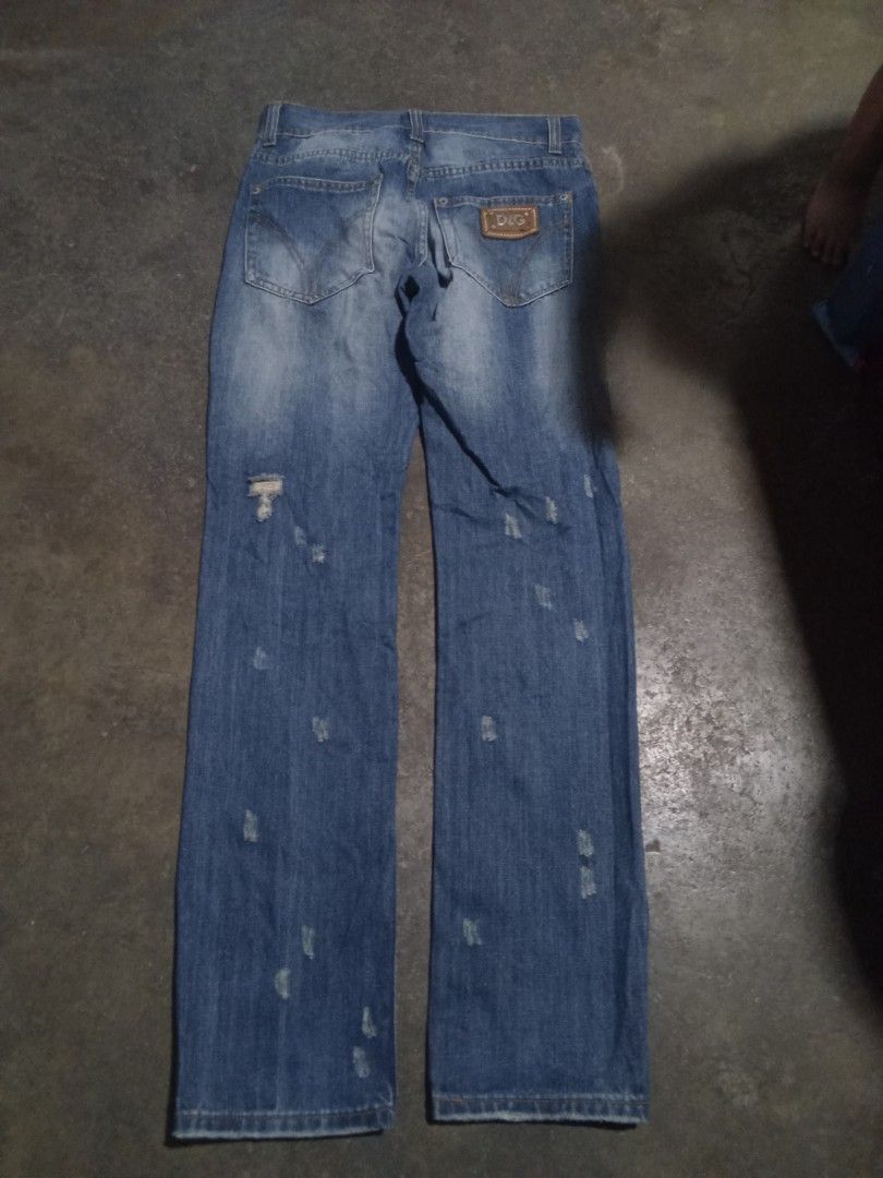 Dolce Gabbana (Category: Jeans) located in Manila. Submitted by tcbukay_zxc25 (Listing ID 1470072551, Image 2). Description: Dolce Gabbana Size 29 Length 41 Leg opening 6.