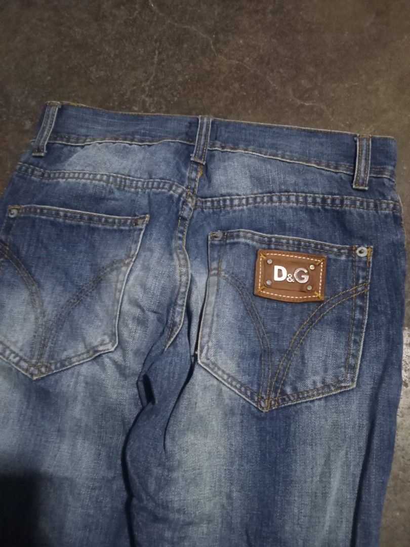 Dolce Gabbana (Category: Jeans) located in Manila. Submitted by tcbukay_zxc25 (Listing ID 1470072551, Image 3). Description: Dolce Gabbana Size 29 Length 41 Leg opening 6.