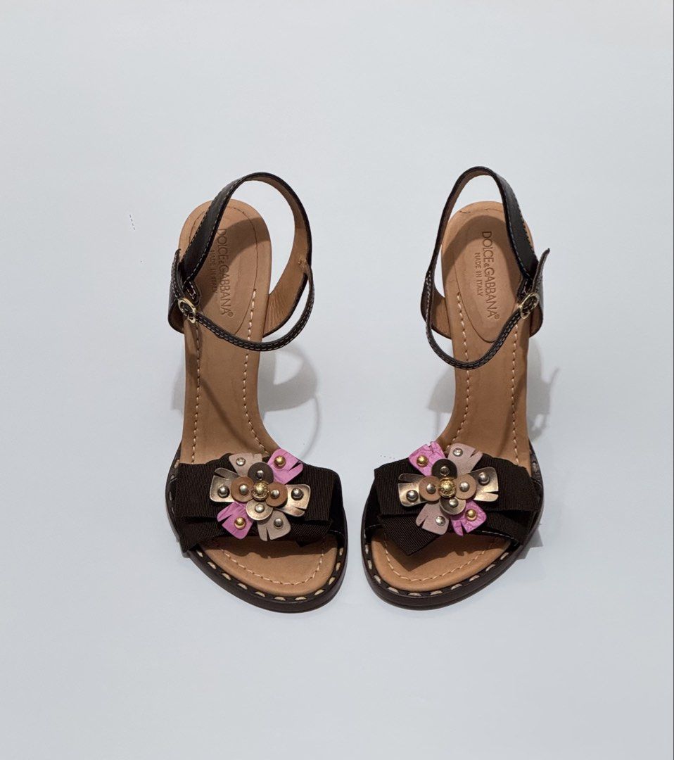 Dolce&Gabbana heels (Category: Heels) located in Quezon City. Submitted by byuklph (Listing ID 1470128417, Image 2). Description: Authentic 💯size38/25cm🦋 Excellent condition normal signs incision.