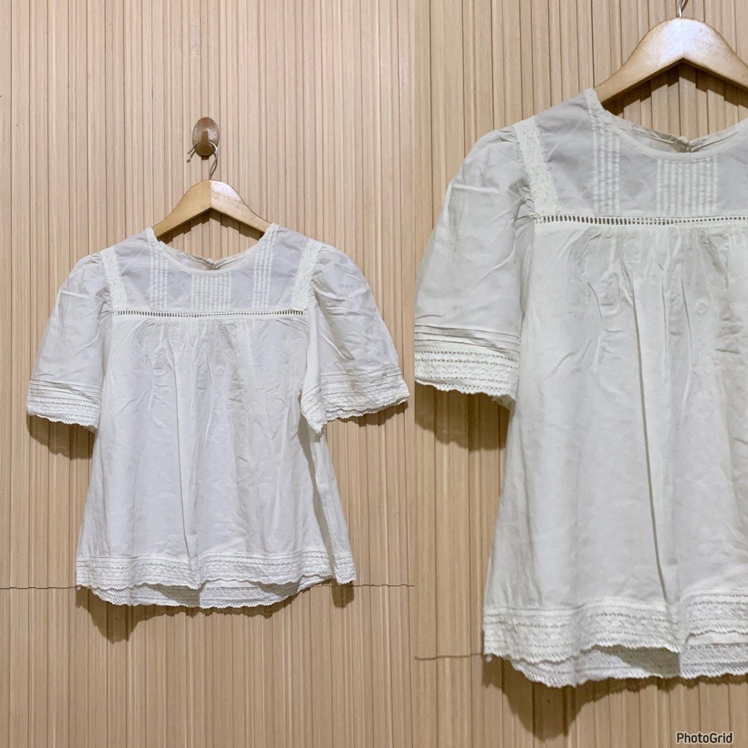 Doll top (Category: Blouses) located in Koronadal. Submitted by gstyledforless (Listing ID 1470108700, Image 1). Description: M-L.