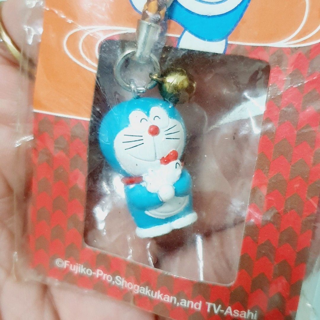 Doraemon Mascot Keychain Charm (Category: Character Goods) located in Taytay. Submitted by kyo.mono (Listing ID 1469993361, Image 2). Description: 💟Follow us on IG: kyo.mono for faster replies TikTok: kyo.mono_ for videos and review Brand new and sealed Auth from Japan Actual photo posted.