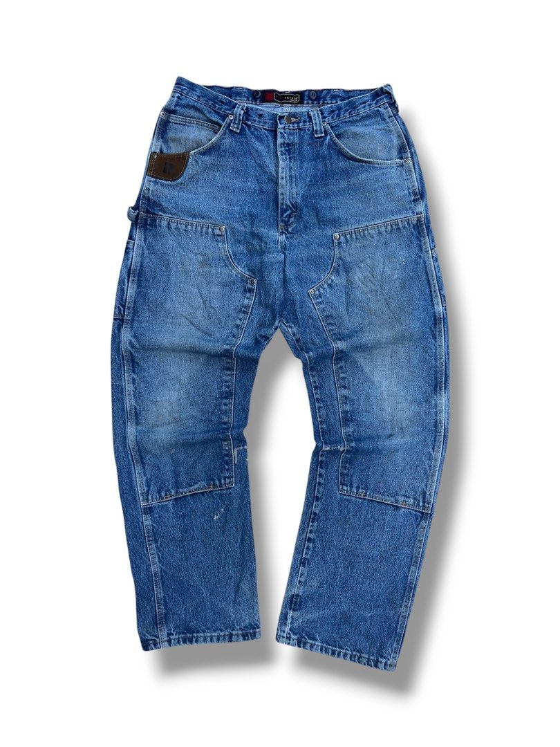Double Knee Wrangler Riggs Workwear Pants (Category: Jeans) located in Manila. Submitted by thriftroommm_ (Listing ID 1470044375, Image 1). Description: Double Knee Wrangler Riggs Workwear Pants Waist: 36 Length: 43 Leg Opening: 9 Issue: minimal paint splatter, hill drag Condition: Excellent .